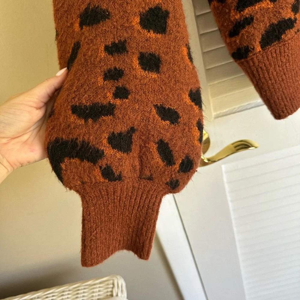 Cropped Leopard Cardigan - Picture 5 of 5